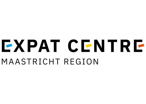 8 3 LOGO EXPAT CENTRE