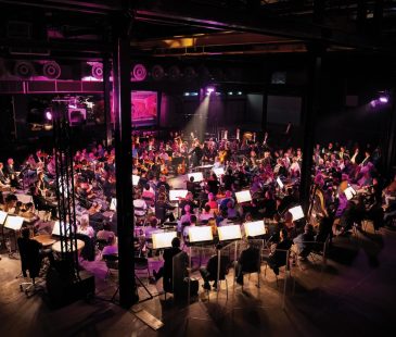 PHILSURROUND EINDHOVEN 71 Groot